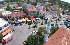 Geyikli Prefabrik Ev: Zeytinlikler Arasında Müstakil Bir Yaşam